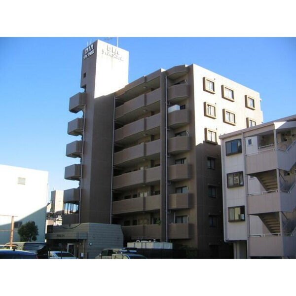 名古屋市天白区福池のマンションの建物外観