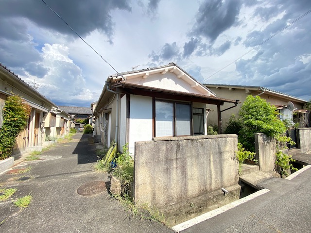 西ノ京町平屋貸家の建物外観