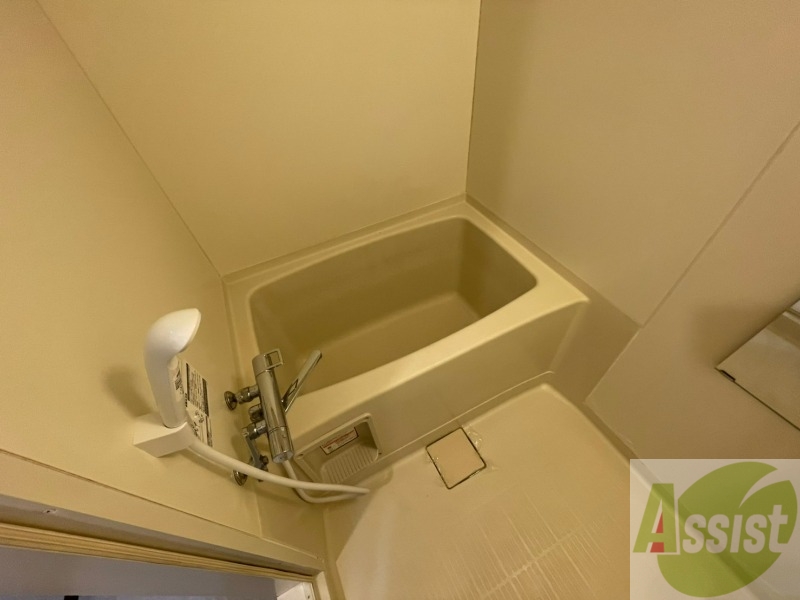 バス・シャワールーム　お風呂です。ゆっくりお風呂につかるのも体に良いですね～