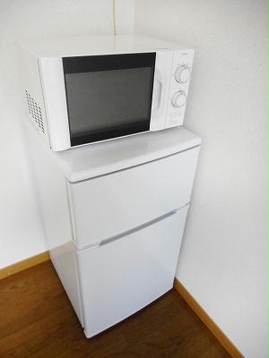 その他　電子レンジ、冷蔵庫完備