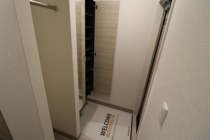 玄関　収納もある玄関です