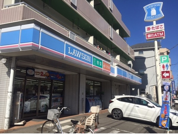 コンビニ　ローソン 港北師岡店（コンビニ）まで240m