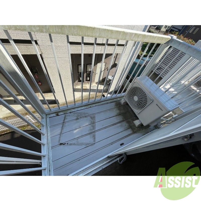 バルコニー　こちらはバルコニーになります。物干し設置可能です。