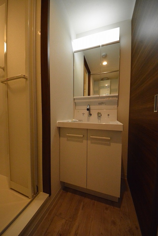 洗面設備　デザイン性のと機能性を兼ね備えたシャンプードレッサーです！