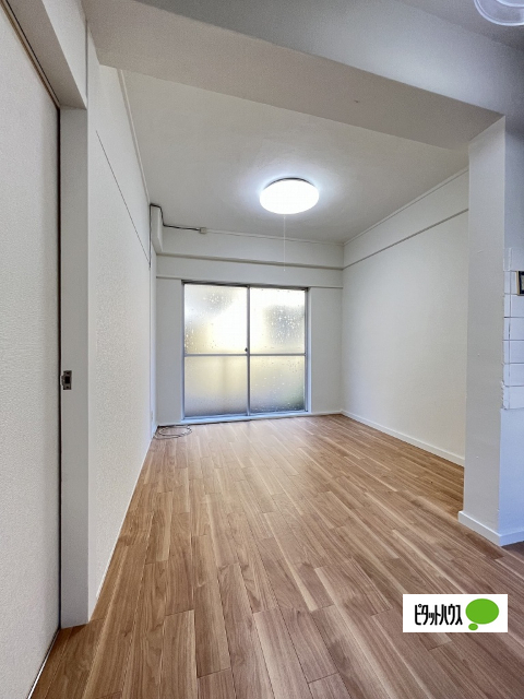 居室・リビング　Ｂ４　同一タイプ