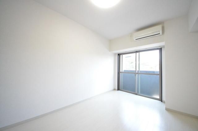 居室・リビング　☆お部屋も広くてレイアウトも自由自在☆