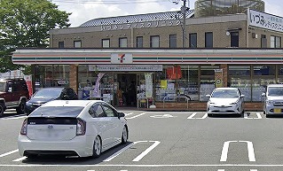 コンビニ　セブンイレブン 久留米新合川店（コンビニ）まで599m