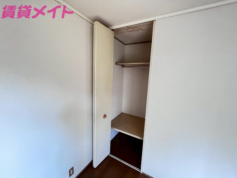 収納　同型反転写真