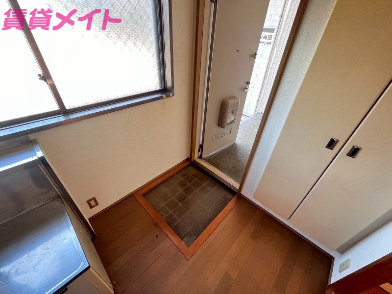 玄関　同型反転写真