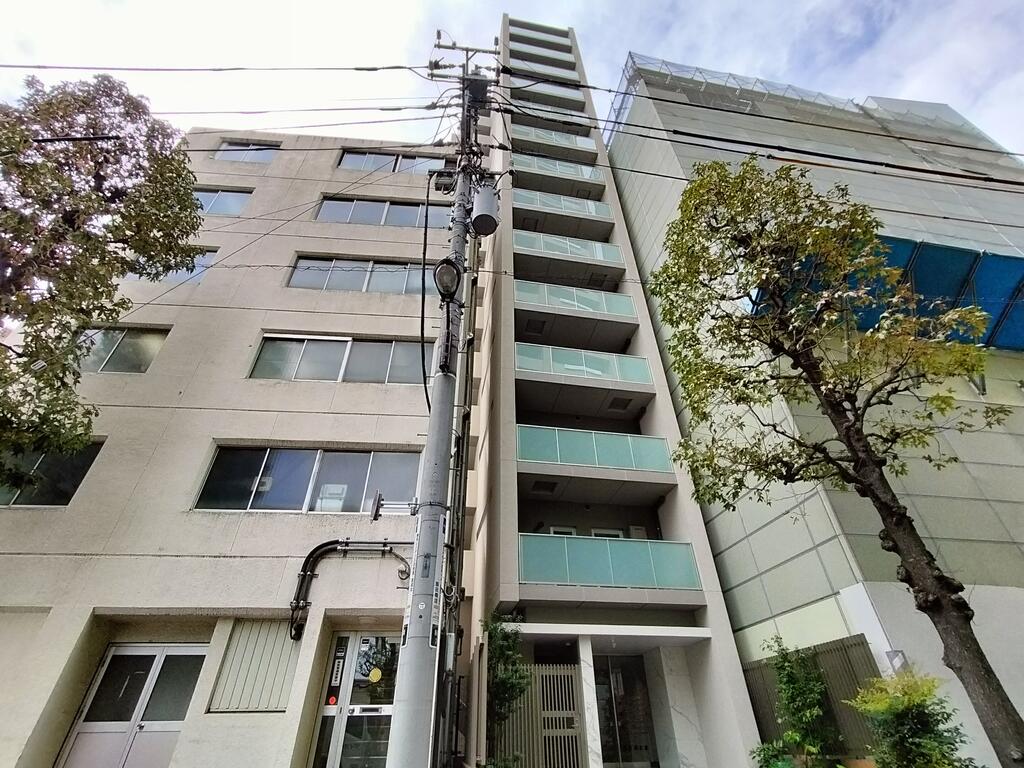 建物外観　重厚感溢れるシックな外観となっております。