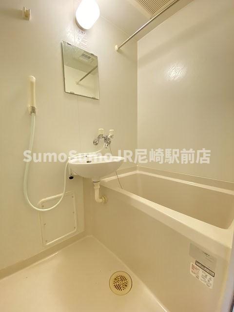 バス・シャワールーム　お風呂で日々の疲れを落としましょう