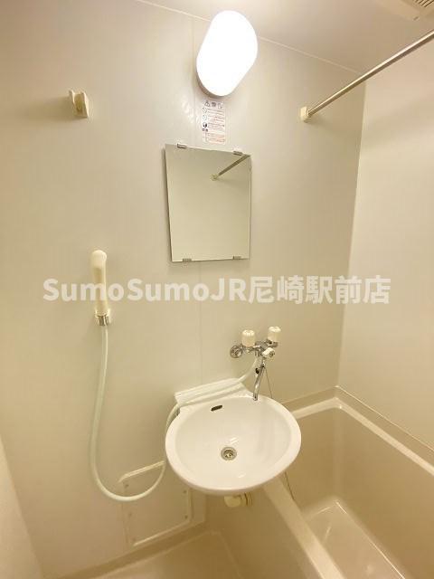 洗面設備　洗面所です