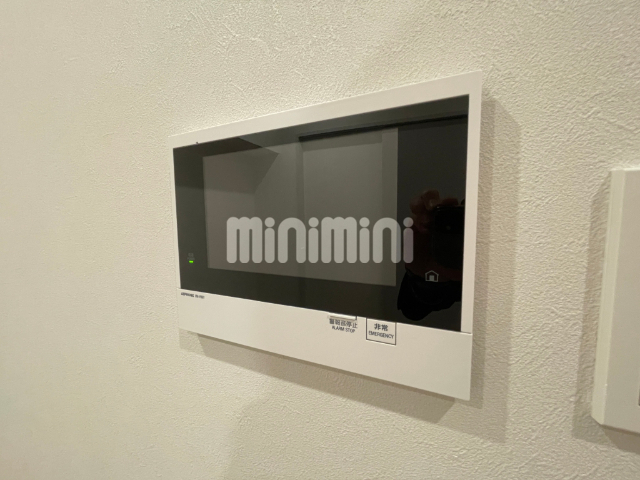 セキュリティ　同間取り別部屋写真です