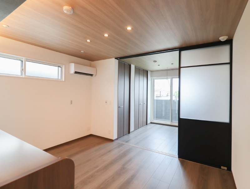 居室・リビング　図面と現状に相違がある場合には現状を優先