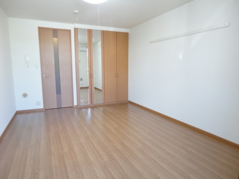 居室・リビング　図面と現状に相違がある場合には現状を優先