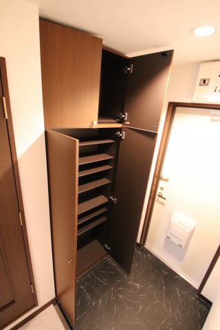 収納　シューズボックス