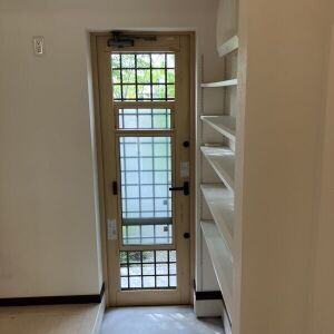 その他　スマートな動線の勝手口