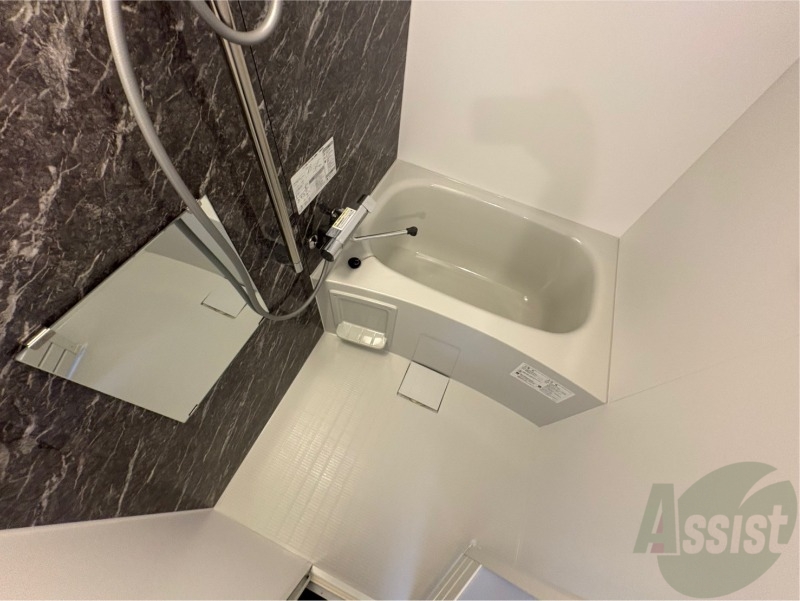 バス・シャワールーム　お風呂になります。一日の疲れを癒してくださいね。