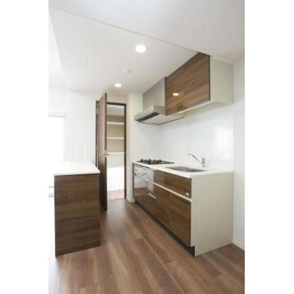 キッチン　※写真は同タイプ住戸です。