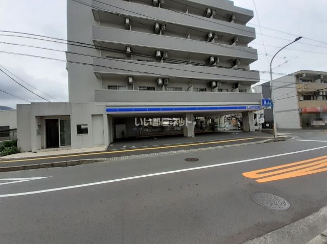 コンビニ　ローソン 広島西原八丁目店（コンビニ）まで315m