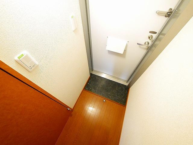 玄関　シンプルで使いやすい玄関です