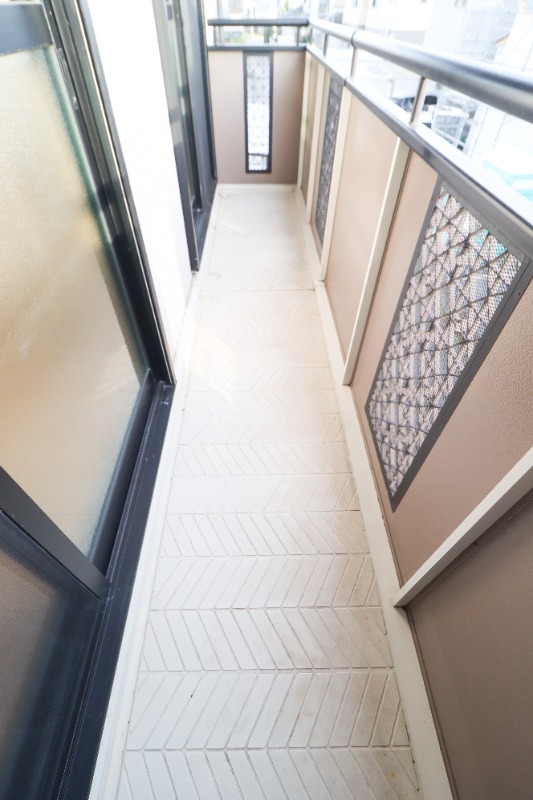 バルコニー　図面と現状に相違がある場合には現状を優先