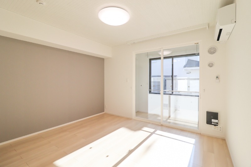 居室・リビング　図面と現状に相違がある場合には現状を優先