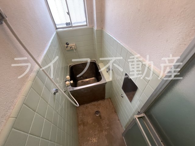 バス・シャワールーム　お風呂です