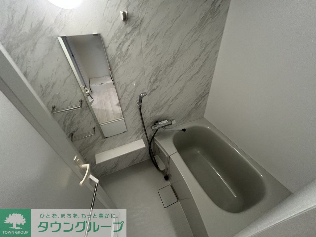 バス・シャワールーム　バス