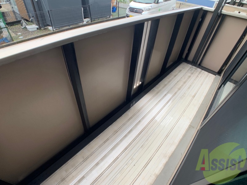 バルコニー　バルコニーがあるので洗濯物は外に干せそうですね～