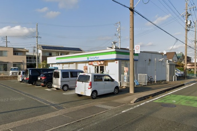 コンビニ　ファミリーマート　浜松天龍川町店（コンビニ）まで495m