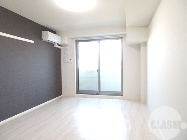 居室・リビング　明るいお部屋です♪