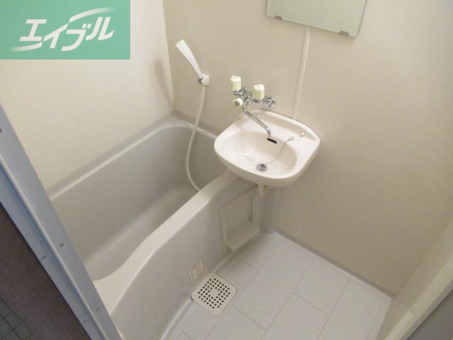 バス・シャワールーム　ユニットバス