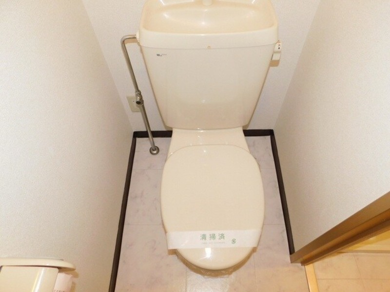 トイレ　図面と現状に相違がある場合には現状を優先
