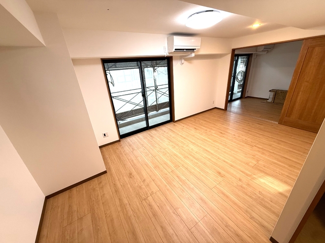 居室・リビング　※他部屋参考写真　居室内照明器具は設備対象外