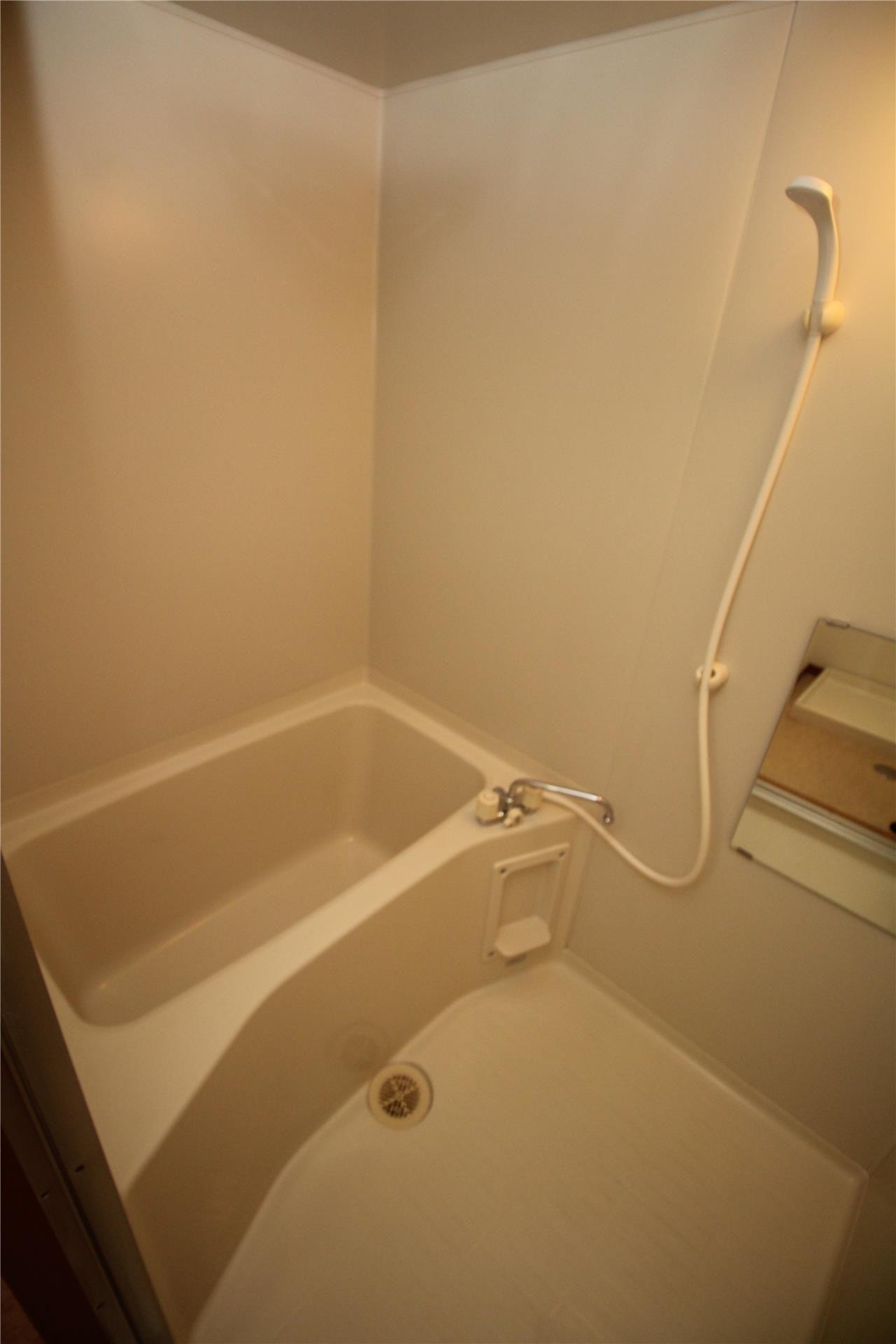 バス・シャワールーム　バスルーム