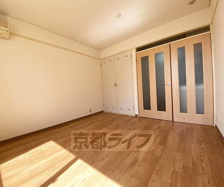 居室・リビング　阪急西京極徒歩１分、女性限定の物件です！