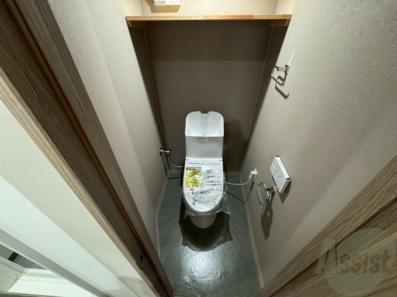 トイレ　こちらはトイレです。清潔感があり、安心して使用できます。
