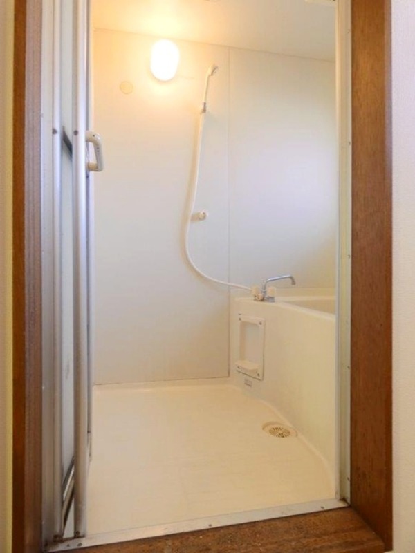 バス・シャワールーム　図面と現状に相違がある場合には現状を優先．．．