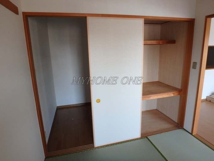収納　押入れ