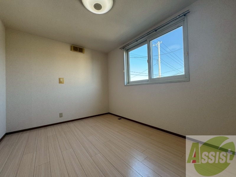 その他部屋・スペース　寝室です。部屋をどう使うかはあなた次第です！