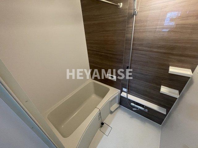 バス・シャワールーム　※室内画像は別号室のもの