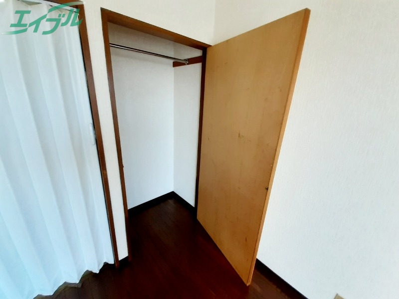 収納　同型参考写真