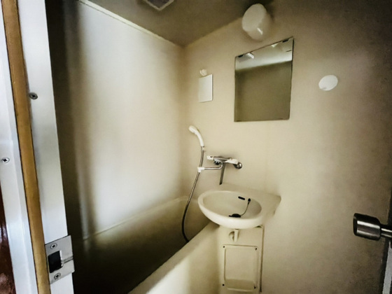 洗面設備　※別部屋の写真です