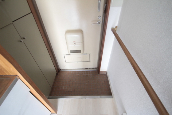 玄関　※別部屋の写真です