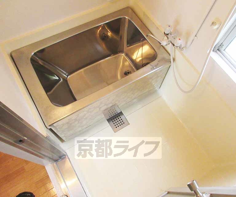 バス・シャワールーム　綺麗なお風呂！