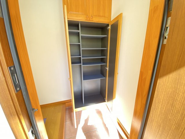その他設備　シューズボックス