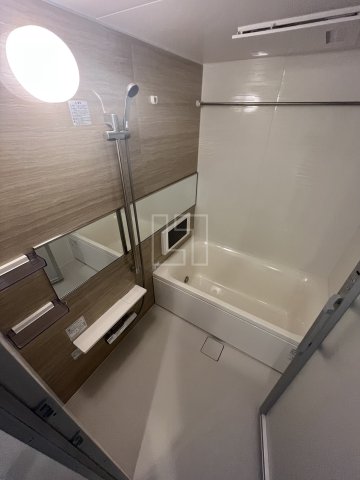 バス・シャワールーム　プレジオ九条　浴室