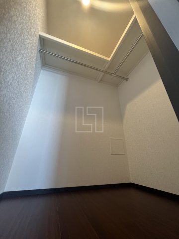 収納　プレジオ九条　ウォークインクローゼット