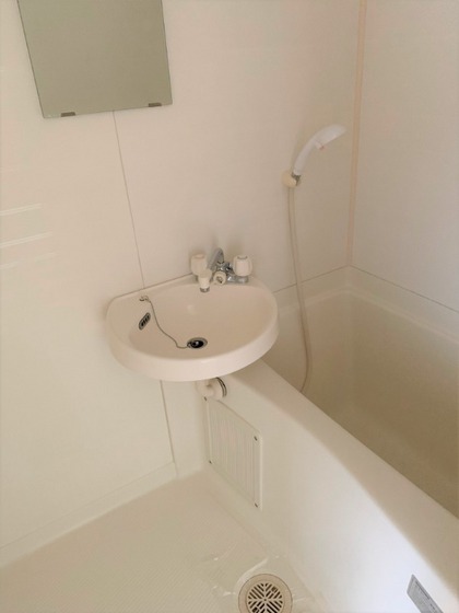 バス・シャワールーム　※他号室の写真です